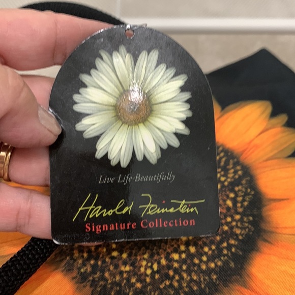 Coynes Sunflower purse - Picture 4 of 5